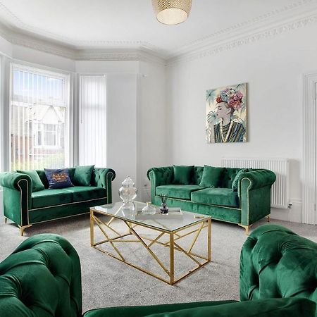 Stunning 4-Bedroom, 2 Bathrooms In Sunderland Sunderland  Luaran gambar