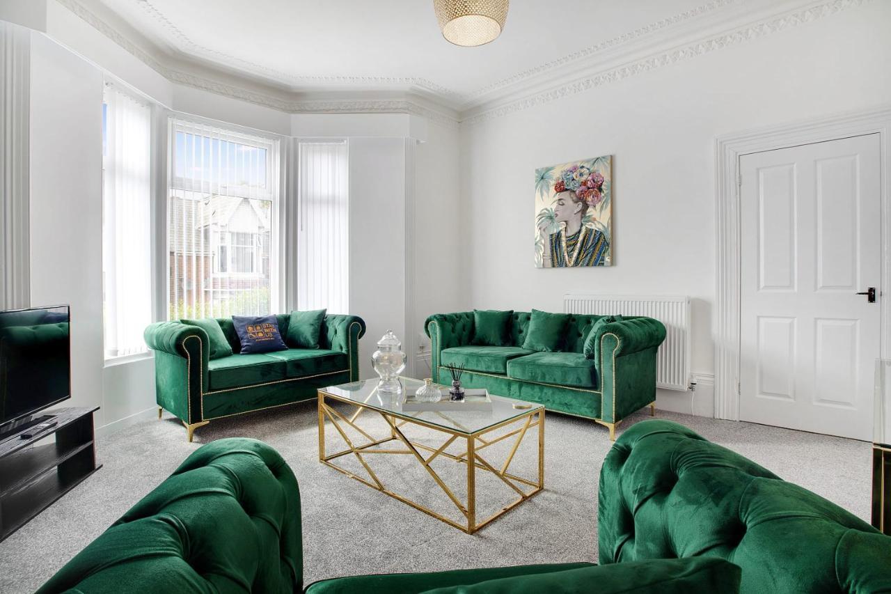 Stunning 4-Bedroom, 2 Bathrooms In Sunderland Sunderland  Luaran gambar
